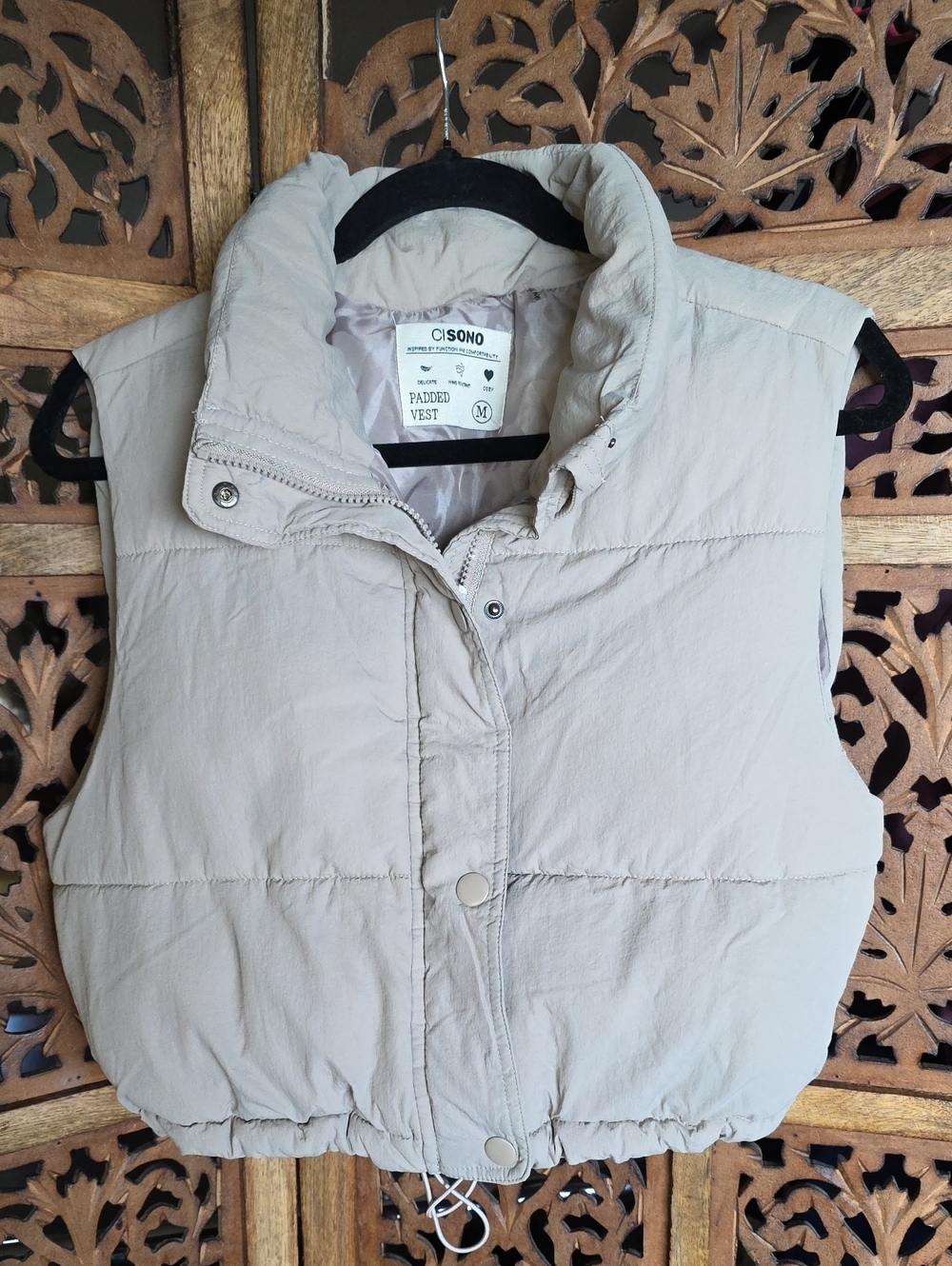 Ci Sono Light Beige Cropped Padded Vest Label Detail
